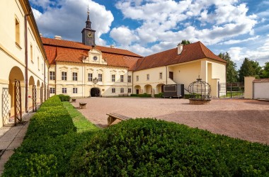 zámek Chrast_archiv DSVC_R. Průcha  (3)