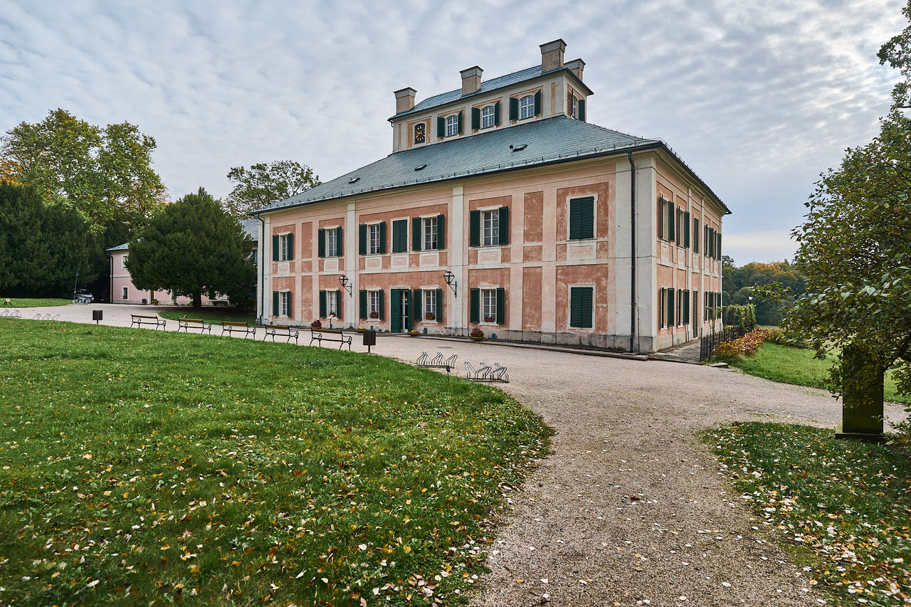 Pałac Państwowy w Raciborzycach