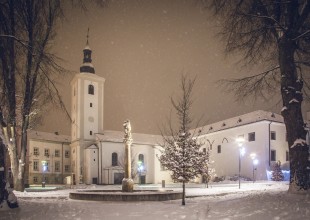 Výstava Panovníci českých zemí a jejich manželky na zámku Lanškroun