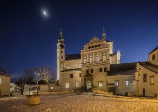 Když se otevírá nebe: Lidové Vánoce na zámku Pardubice